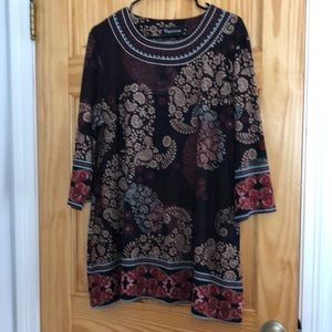 NWOT Creation embroidered tunic top